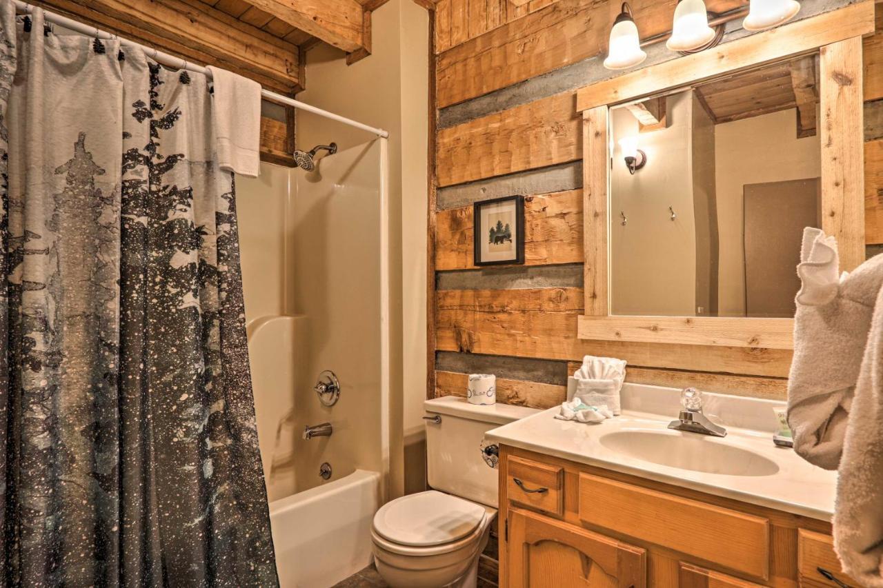 Gatlinburg Escape With Hot Tub, Deck And Mtn View Villa Luaran gambar